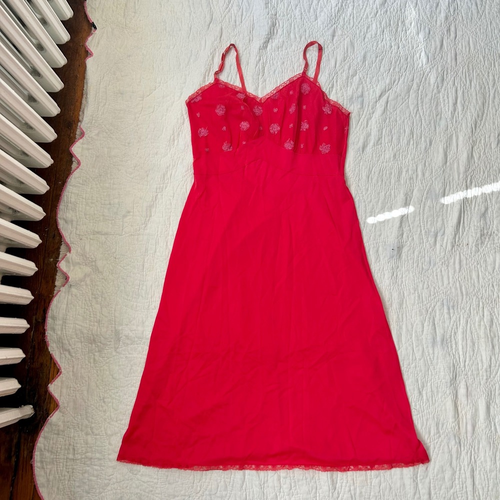 Vintage 1960s Seamprufe Red Lace Trim Floral Embroidered Midi Slip Dress Size 36